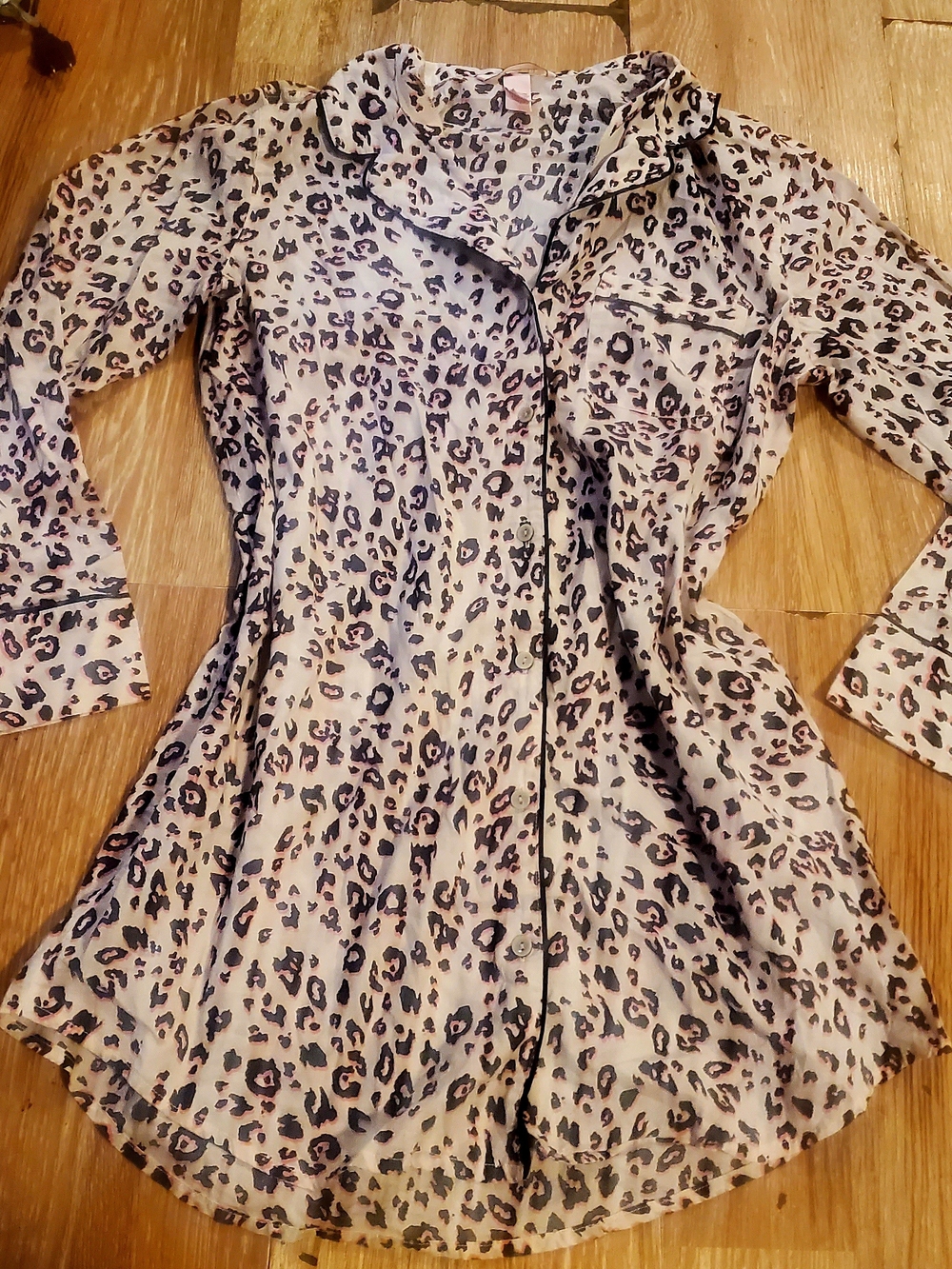 Victoria's Secret Pink & Black Leopard Print Long Sleeve Button-Up Dress
